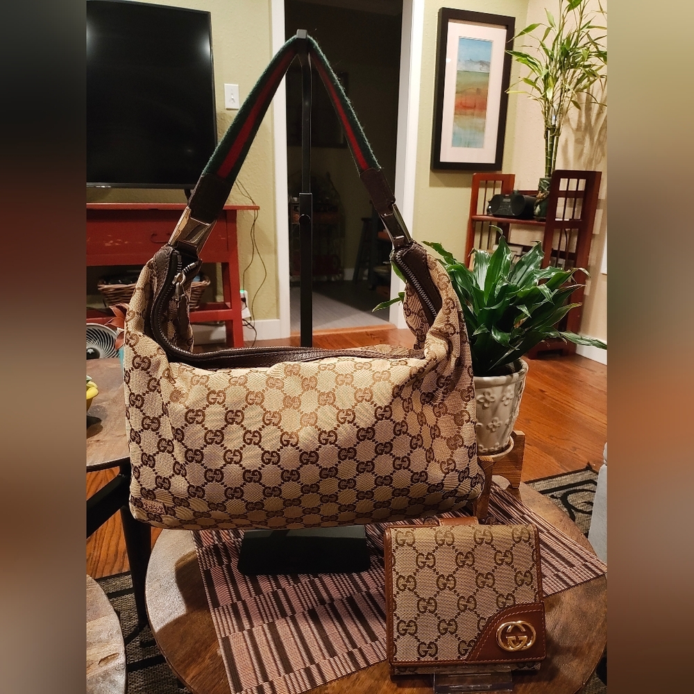 Authentic Gucci Hobo Bag and Wallet